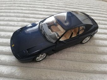 1:18 Mercedes 300 SEL , FERRARI 456 poskodne - 9