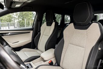 Škoda Karoq 2.0tdi dsg 4x4 2018 plná vybava top stav - 9