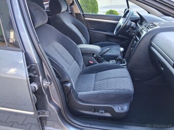 Predám Peugeot Combi 2.2.HDI 125KW R.V.2009 - 9