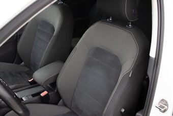 Volkswagen Golf 7 2.0 TDI (110 kW) vo výbave Highline - 9