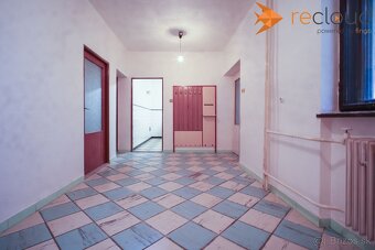 REZERVOVANÉ - Rodinný dom v Obci Lok 12 km od Levíc - 9