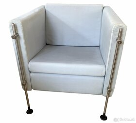 ARFLEX italská dvoumístná sofa, křeslo a variabilní stolek - 9