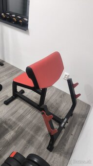 Domáce fitko – činky, lavica, tyče, stroje - Fitnes výbava - 9