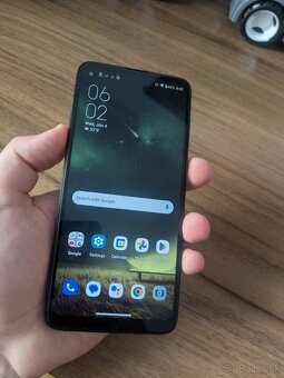 Motorola G8 TOP stav - 9