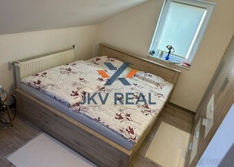 Na predaj kompletne zrekonštruovaný rodinný dom v Nových Zám - 9