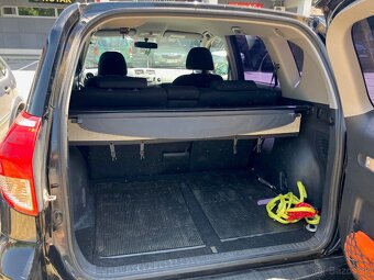Toyota RAV4 D-CAT 2.2, 130 kW, 4x4,r.2008 - 9