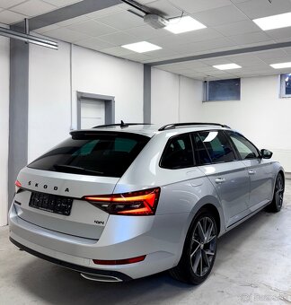 Skoda Superb Sportline 2.0TDI 147Kw 4x4 Black Packet/Matrix - 9