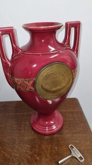 Krbove hodiny a vázy.. - 9