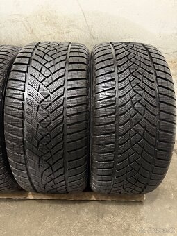 Zimná sada Mercedes Benz C63 S AMG W205 - 5x112 R19 - 9