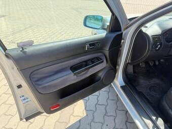 Golf 4 1.6 Benzín 74 kw - 9