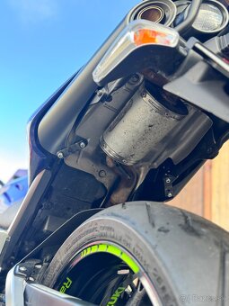 Suzuki Gsr 600 - 9