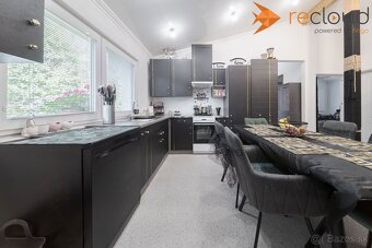 NA PREDAJ MODERNÝ DREVODOM - NOVOSTAVBA S CHATKOU, OBEC BYST - 9