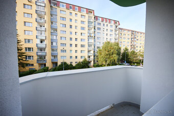 Kompletne zariadená garsónka s balkónom na Nivách vrátane en - 9