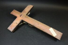 Predám starý kríž glazúrovaná kamenina 61cm Sl. Joris Beesel - 9