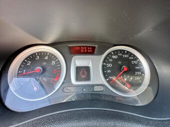 Renault Clio 1.2 - 9