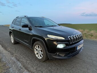 Jeep Cherokee - 9