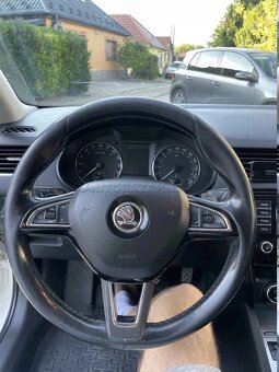 Škoda Octavia Combi 2.0 TDI Elegance/Style DSG - 9