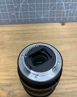 Sony E 16-55mm 2.8 G - 9
