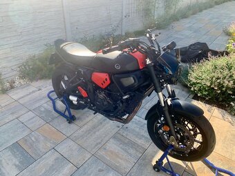 YAMAHA XSR 700 2022 najzdene len 8380km - 9