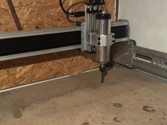 Nová 3-osá CNC frézka - 9