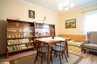 VIDIECKY DOM S KRÁSNYM POZEMKOM, 1455 m², EGREŠ - 9