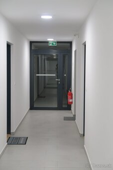  2i Novostavba s balkónom do parku - Slnečnice  - 9