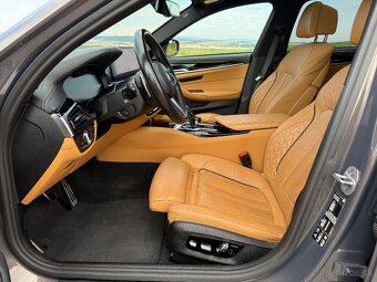 BMW 540i xDrive Touring – TOP výbava, záruka do 07/2027 - 9