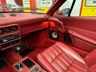 Ferrari 328 GTS „All Dark Red“ – 1988 - 9
