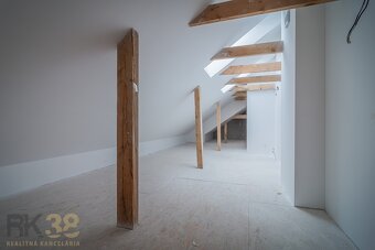 Priestranný 2-izbový byt s krásnym výhľadom na Vysoké Tatry - 9