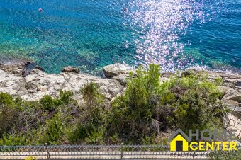 Na predaj ZREKONŠTRUOVANÁ KAMENNÁ VILA /200 m²/ Dalmátsko, K - 9