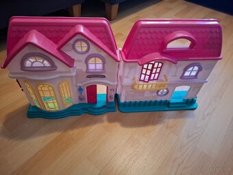 Hračky puzzle atd - 9