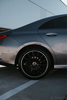 Mercedes-Benz CLA 180 Coupé AMG - 9