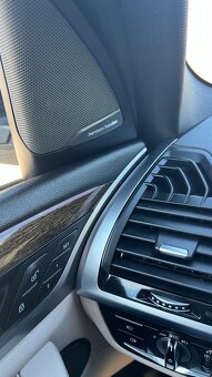 BMW X3 XDrive30i A/T - 9