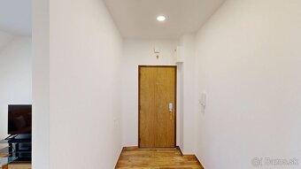 PINK Reality Predaj mezonetového bytu – komfort bývania ako  - 9