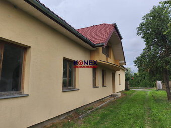 Dvojpodlažný priestranný dom na predaj - Sobrance – Komárovc - 9