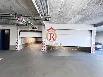 Exkluzívna garáž s vlastným vstupom a bránou HÖRMANN – jedin - 9
