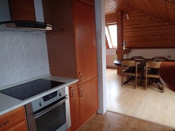 Prenájmem pekný 4 izb. podkrovný byt pri lesoparku 120m2 - 9