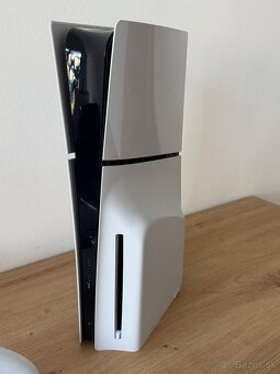 PLAYSTATION 5 - 9