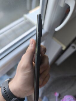 Predam Motorola Edge 40 Pro 12/256 flagship - 9