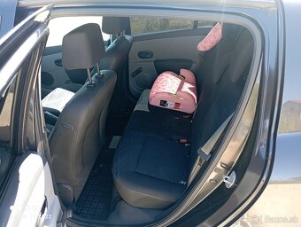 Renault Clio - 9