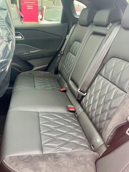 Nový Nissan Qashqai 1.3 DIG-T MHEV X-Tronic Tekna Plus - 9