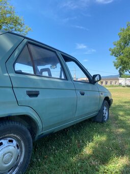 Predám ŠKODA FAVORIT 136 L r.v.1989 prvomodel - 9