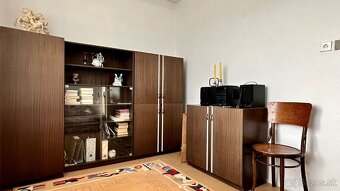 SEVER - ČERMEĽ - DOBŠINSKÉHO 5 IZBOVÝ POSCHODOVÝ RODINNÝ DOM - 9