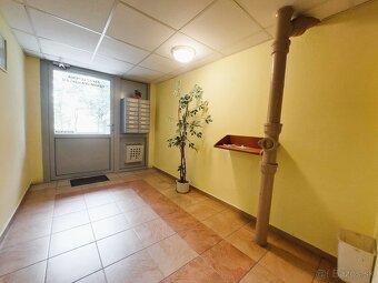 REZERVÁCIA EXKLUZÍVNE Trendový 2+1 izbový byt, prémio - 9