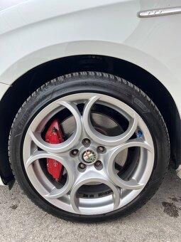 Alfa Romeo Giulietta 1.6 JTDm Šport = 196531km, 2011 = - 9