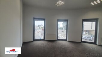 Na predaj kancelárie Modrá guľa, 506m2, Suché Mýto BAI. - 9
