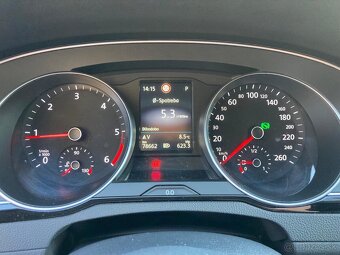 Volkswagen Passat 2.0 TDI EVO Elegance DSG - 9