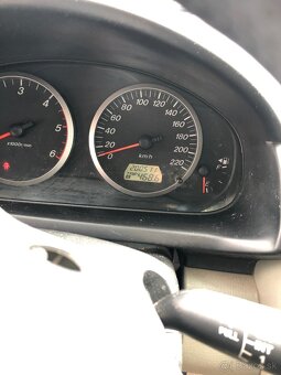 Mazda 2 - 9
