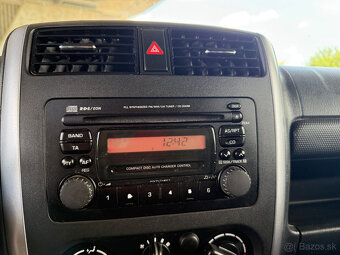 Suzuki Jimny 1.3 JLX ABS 4x4 - 9