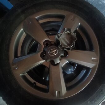 Predám Toyota RAV4 2,0 benzín 116kw 4x4 , biela perleť - 9